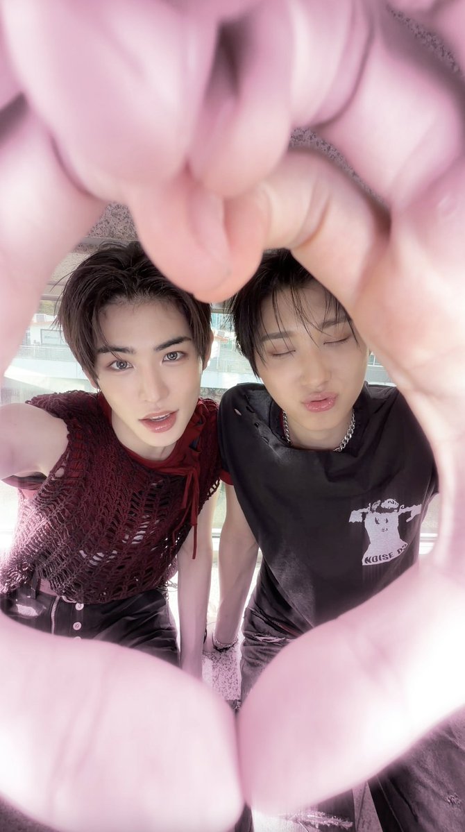 I Hate it, but I love it 🫐💖 #KickFlip #킥플립 #Juwang #Minje #hateblueberry