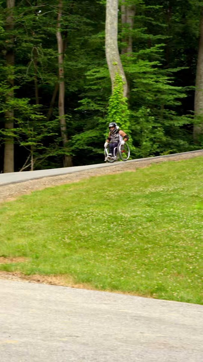 Wheelchair athlete vs the loop of death… The loop doesn’t play nice 😳