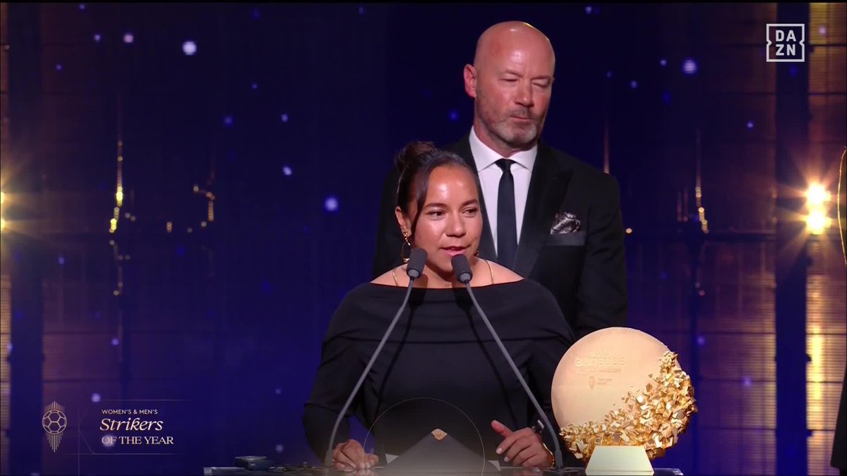 CHARLYN CORRAL, EL ORGULLO DE MÉXICO 🇲🇽❤️ LA MEJOR DELANTERA DEL AÑO 🌟 "Cuando haces las cosas con el corazón, todo vale la pena" ✨ #ballondor