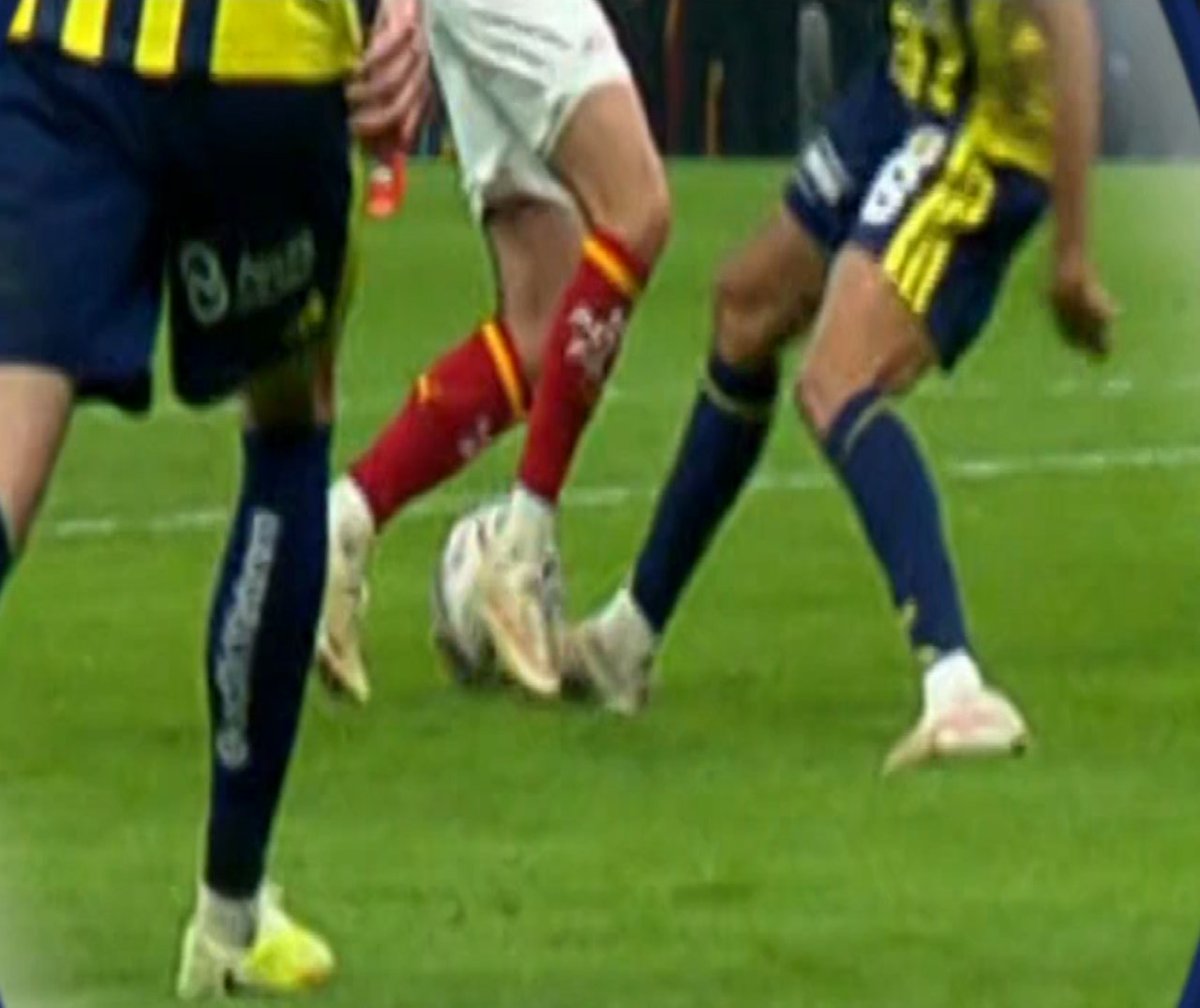 Guendouzi'nin Batrakov'a müdahalesinin en net görüntüsü yayınlandı.