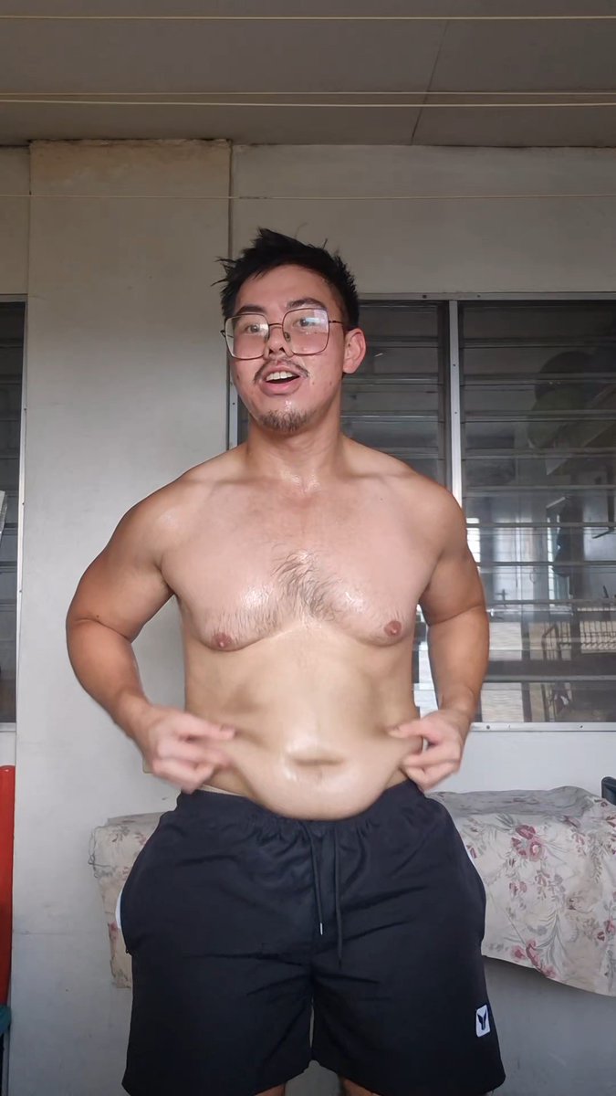 Dito ang tingin 👀