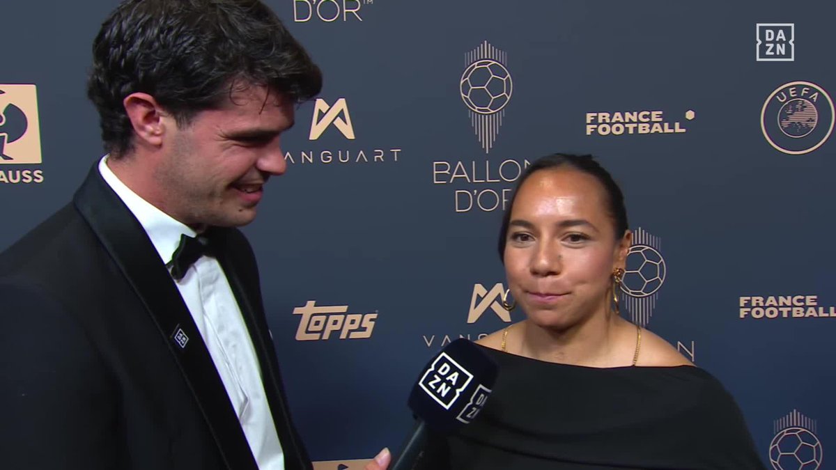"Es un momento que he peleado mucho" 🇲🇽❤️ EL ORGULLO DE MÉXICO. CHARLYN CORRAL, LA MEJOR DELANTERA DEL AÑO #ballondor