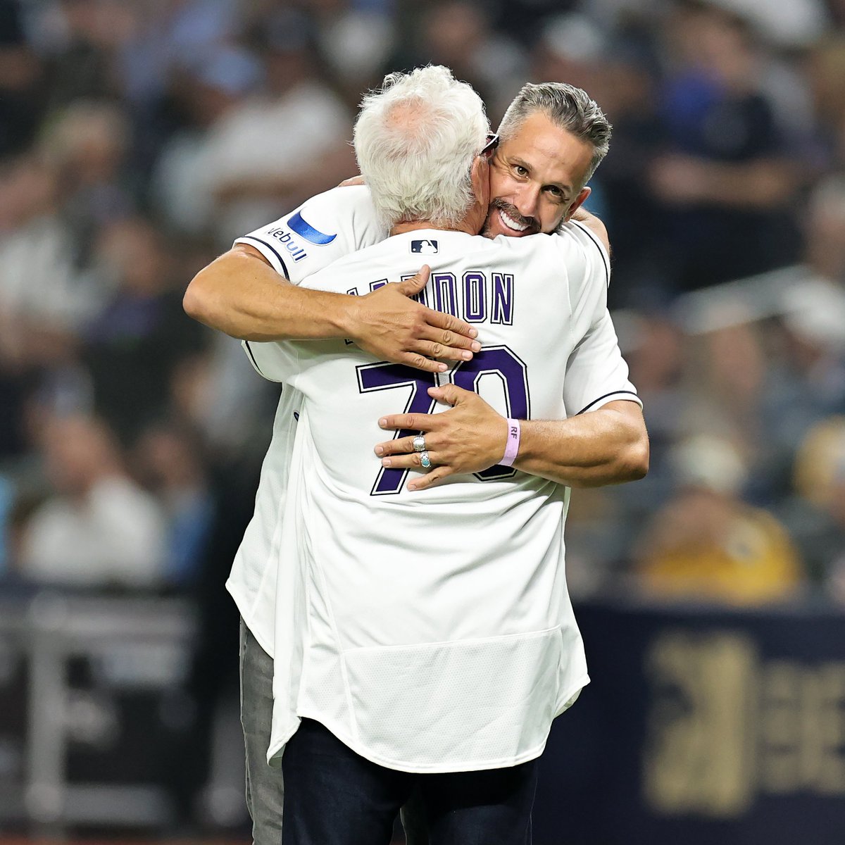 James Shields won the last #WorldSeries game at The Trop in 2008 💙 He delivered tonight's first pitch alongside former Rays manager Joe Maddon!