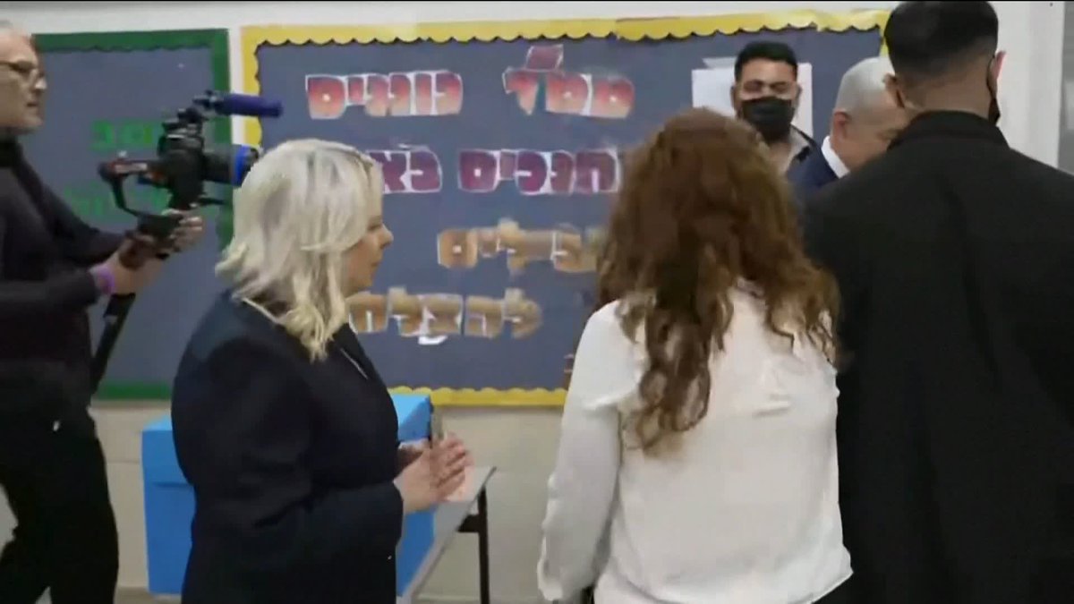 BREAKING: Israeli Prime Minister Benjamin Netanyahu votes in the country's election Read more 🔗 📺 Sky 501, Virgin 602, Freeview 233 and YouTube