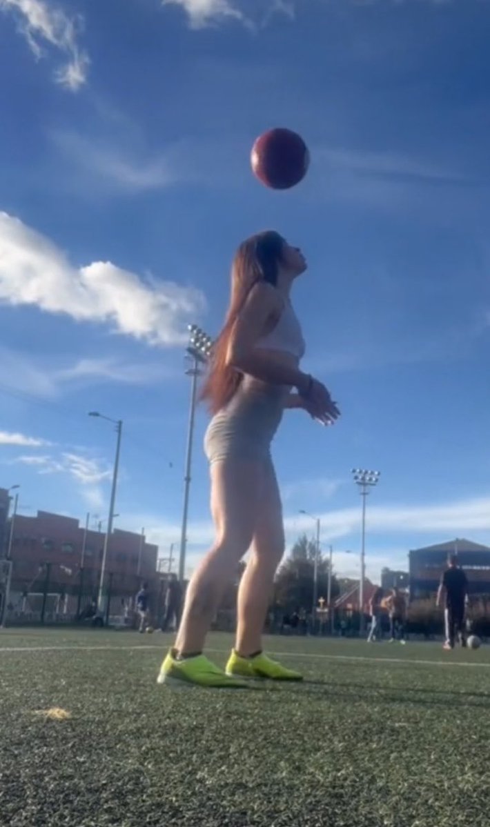 #Gudalajara No sé si quieres marcar un gol o marcarme a mí. 🤭 3310636182