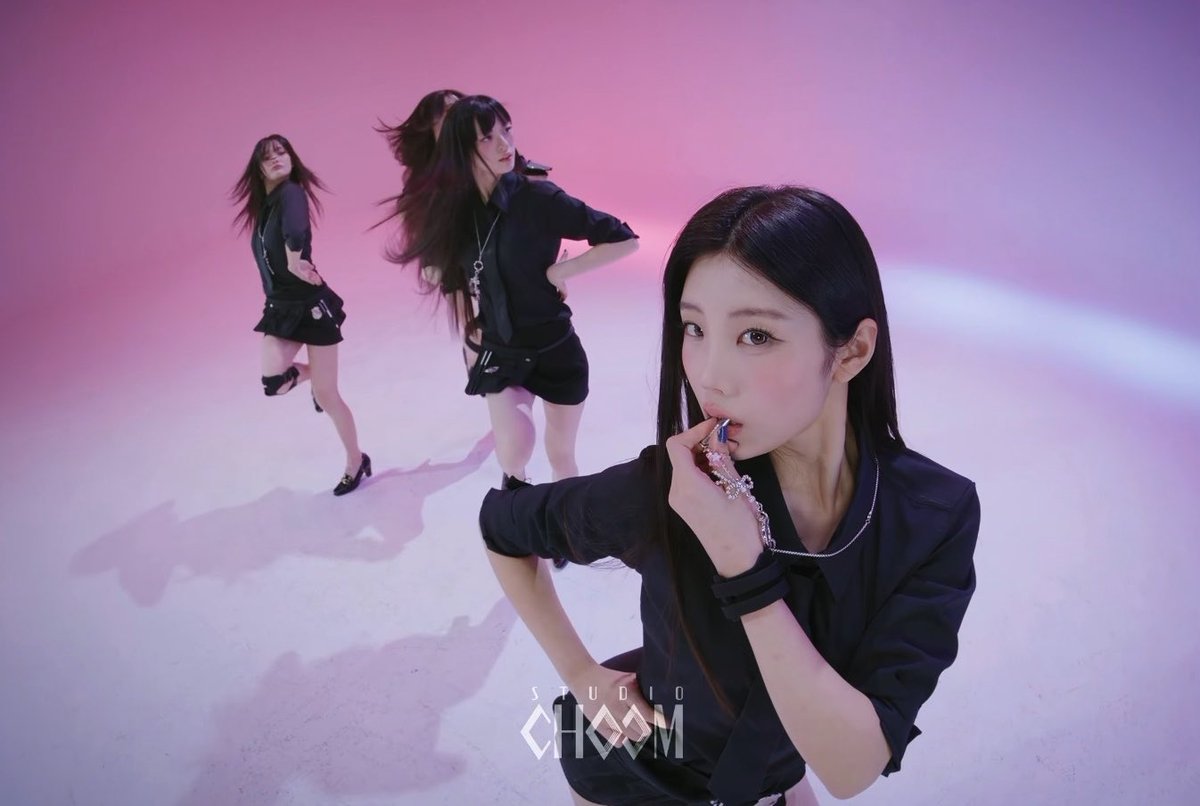 illit — you’re under arrest (2026) ⭐︎ studio choom