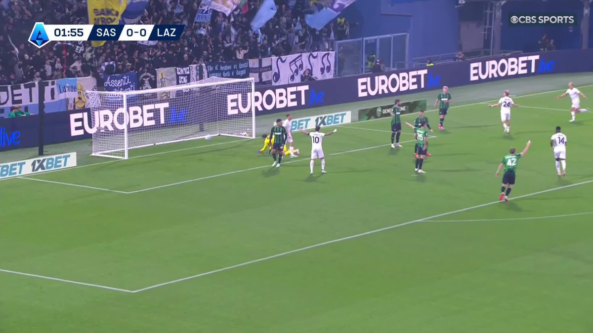 Kenneth Taylor has found his shooting boots for Lazio 🩵🔥 The Dutch midfielder scores for the second consecutive game with a goal against Sassuolo ⚽️⚽️ Watch Serie A on Paramount+ 📺