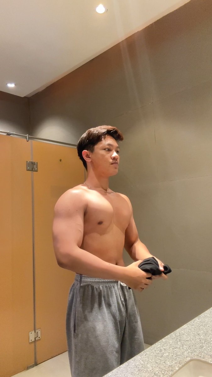 Lg flexing ada suara bratt brett broott maap bgt kerekam ya bangg 😀😭💔