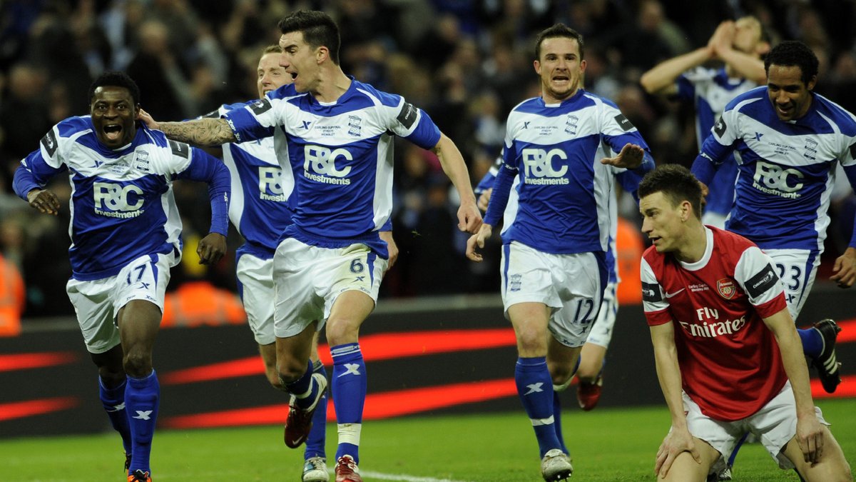 🤩🏆 Obafemi Martins! The player who scored the winning goal for Birmingham City in the League Cup final against Arsenal! Today, he turns 42. 🇳🇬✨