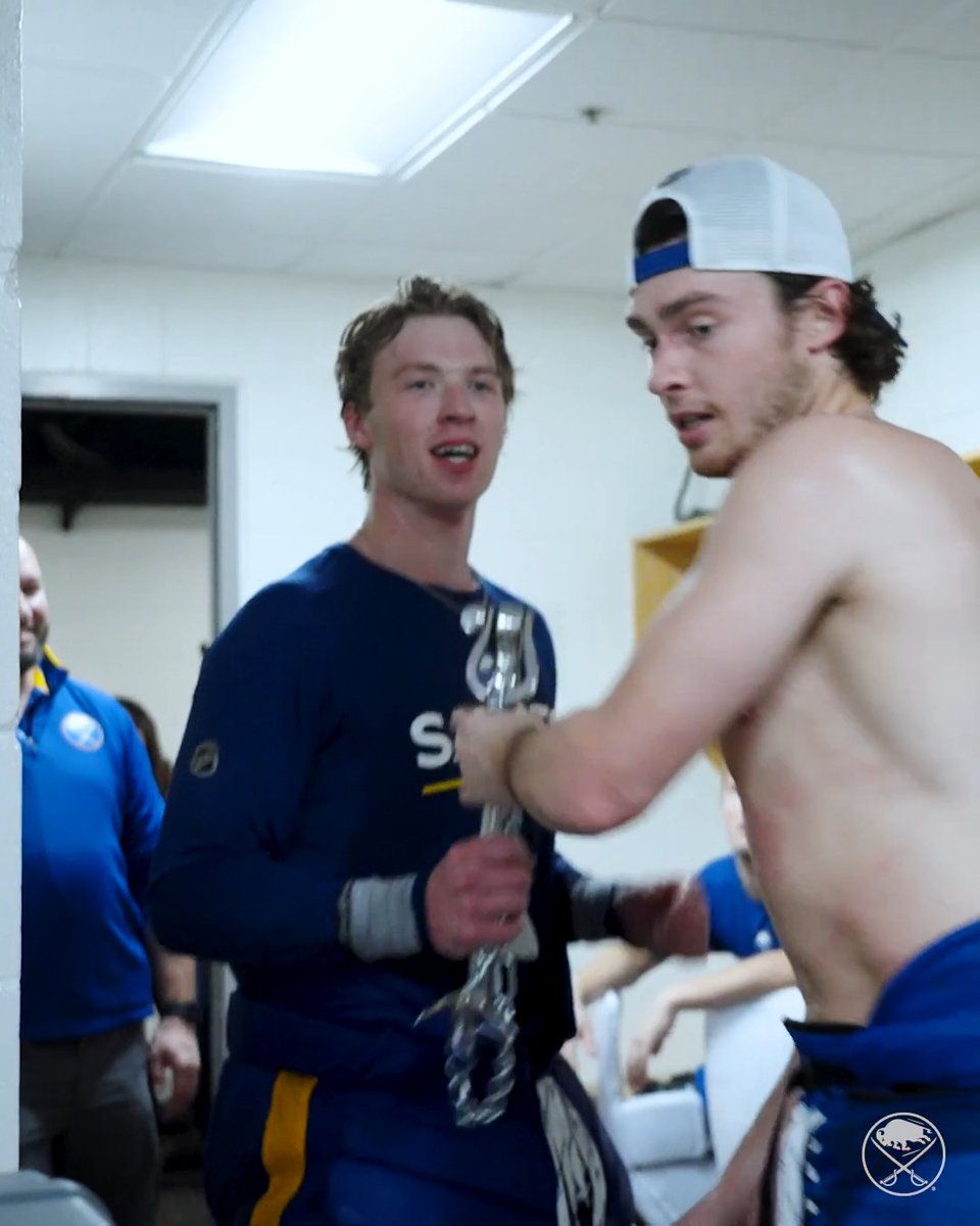 That's Sabres hockey! 👏 #LetsGoBuffalo