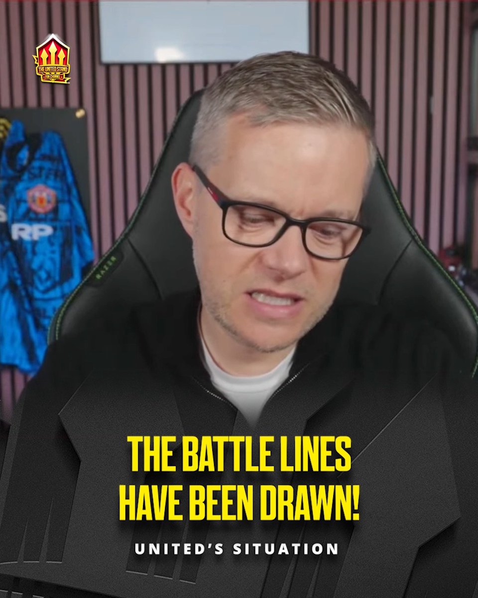 "There is NO INBETWEEN!" 🚫 Golbridge argues that the players, Carrick and the United Board are all on the same team against the fans! 🥊 #MUFC