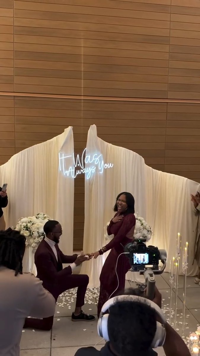 POV: She thinks she’s going to someone else’s surprise party, but it’s HER proposal 💍❤️