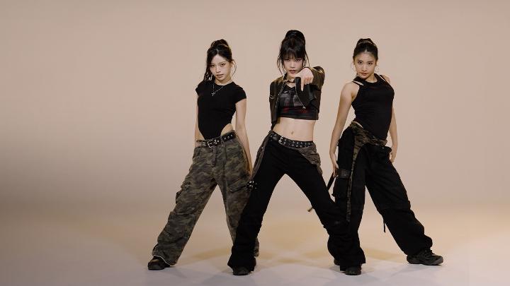 POV: you’re a demon and HUNTR/X just walked in 👀 Full “Takedown” choreo by Nain