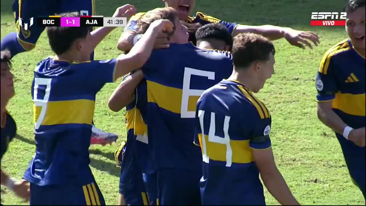 ¡¡GOLAZO DE CHILENA DE BOCA!! ¡¡UNA VERDADERA LOCURA!! Benjamín Miguel Di Risio marcó ante Ajax uno de los mejores goles de la Messi Cup 2026. 📺 Mirá TODA la 🏆 #MessiCup por ESPN en el Plan Premium de #DisneyPlus