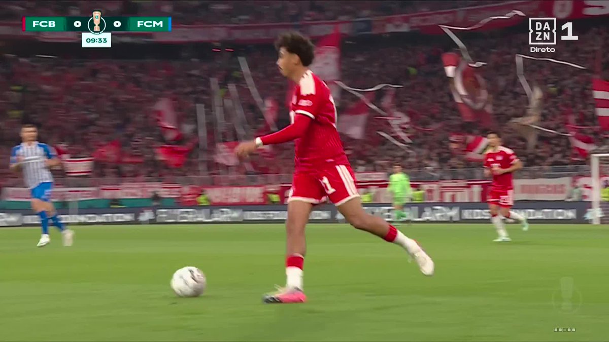 Hablamos mucho sobre Lennart Karl… Pero el PASAZO que le mete a Ismael Saibari en el 1-0 del Bayern es una maravilla. Ojalá sea el inicio de su recuperación. Trabajo, trabajo y trabajo. Eso es en lo que se tiene que centrar ahora.