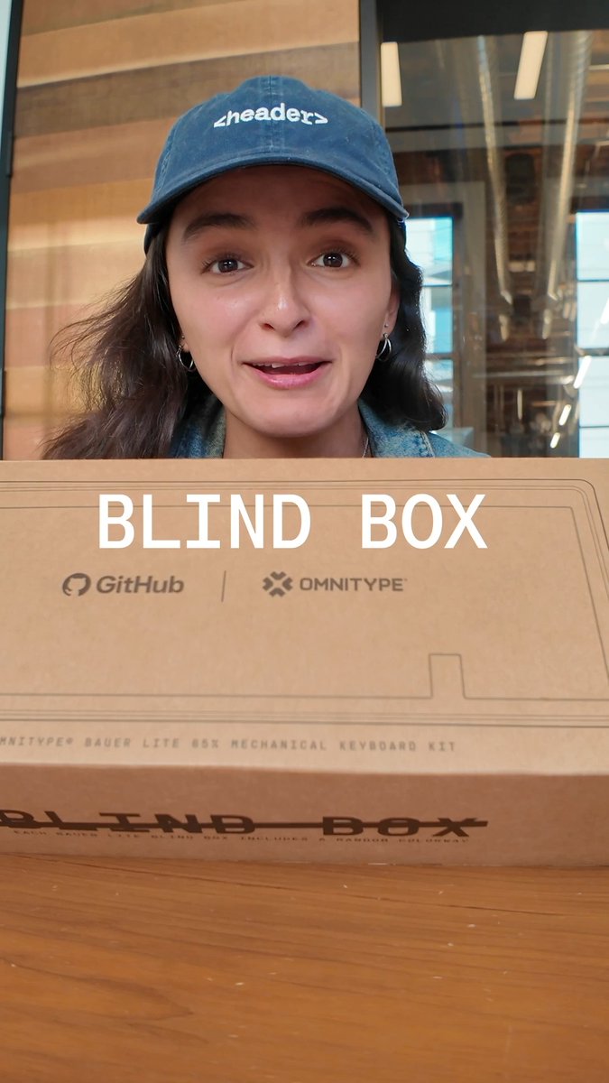 Unboxing the #GitHubUniverse blind box keyboard ⌨️