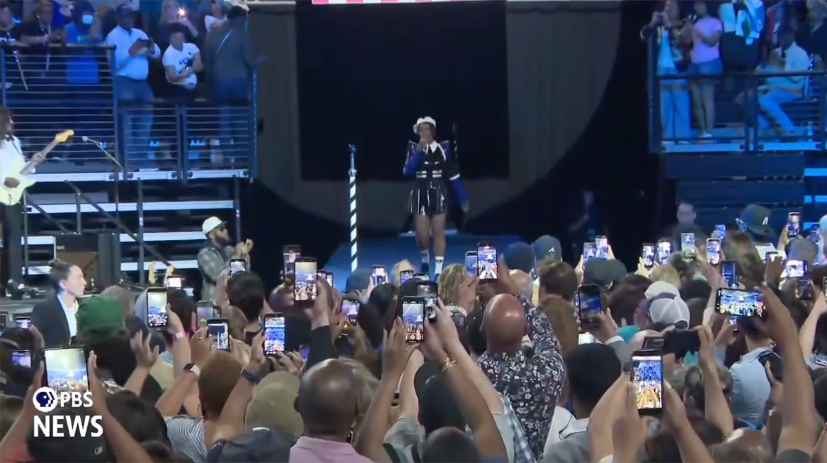 Janelle Monae performs at a rally in Atlanta for Jon Ossoff and Keisha Lance Bottoms: "I'm so honored to be here to support the Electric Lady, Keisha Lance Bottoms!"