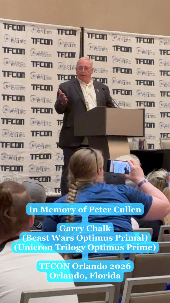 “‘Til all are one.” #petercullen #garrychalk #OptimusPrime #OptimusPrimal #teamOptimus #transformers #beastwars #inmemory #autobots #speech #tfcon #tfconorlando #leaders #primalparodies #rollout