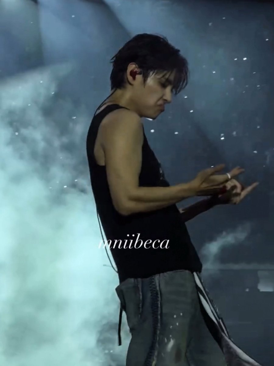 HE’S SO HOT
