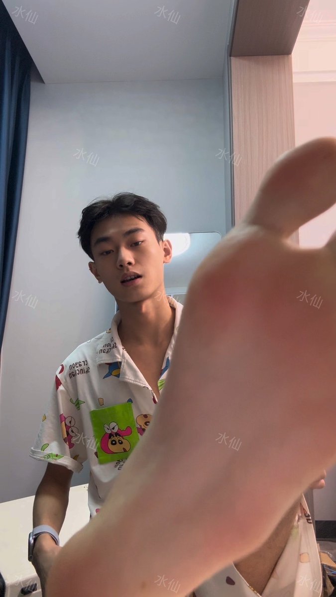 看着你亲爹突起的内裤SB男同的狗脑直接化成脓水 #直男崇拜 #粗口羞辱 #帅爹