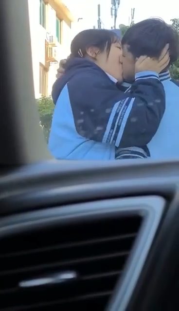 那我要是有你家长的联系方式...