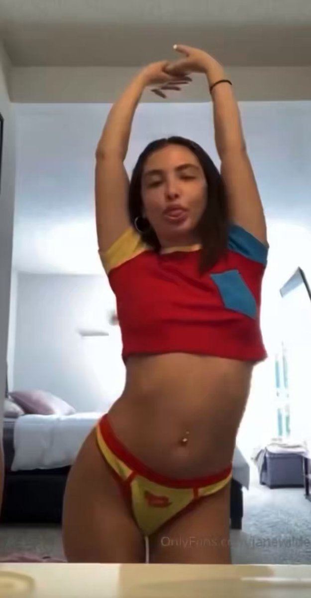 This is what friends are for hehe 🤭 #nsfw #porn #sex #fucking #horny #cum #orgasm #slut #ass #pussy #horny #goon #mommy