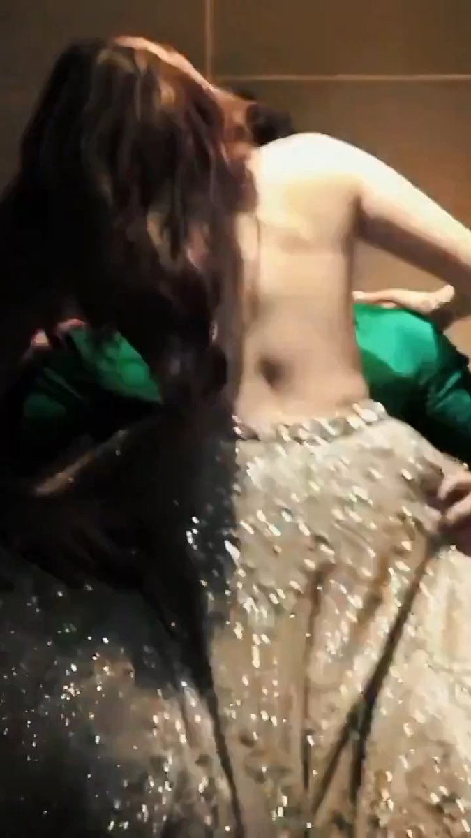 I thought Tamannaah Bhatia would never do a kissing scene but After this movements 💦💦😱😱 #TamannaahBhatia