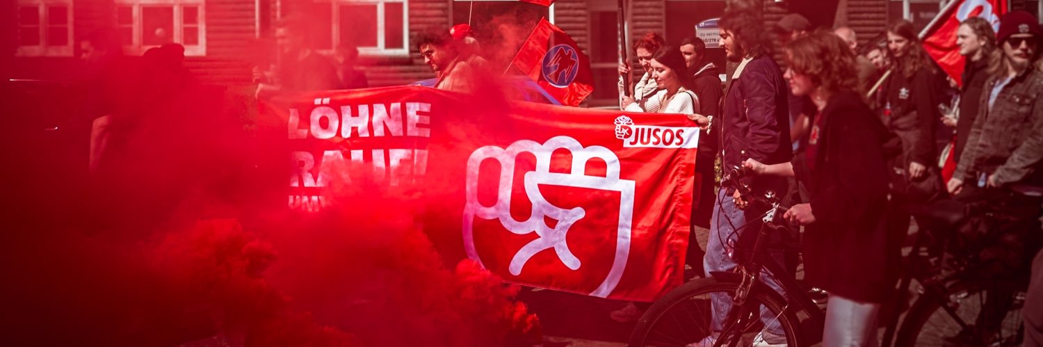 Leo Schneider's banner