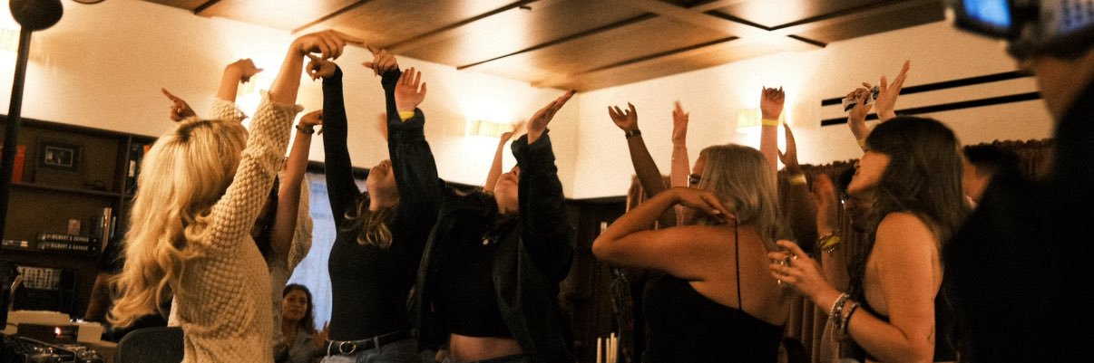 paige ⋆˙⟡'s banner