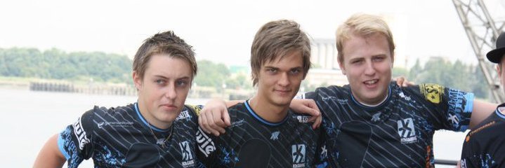 qLimAxzU's banner