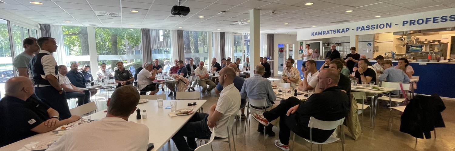 #BLÅVITLUNCH's banner