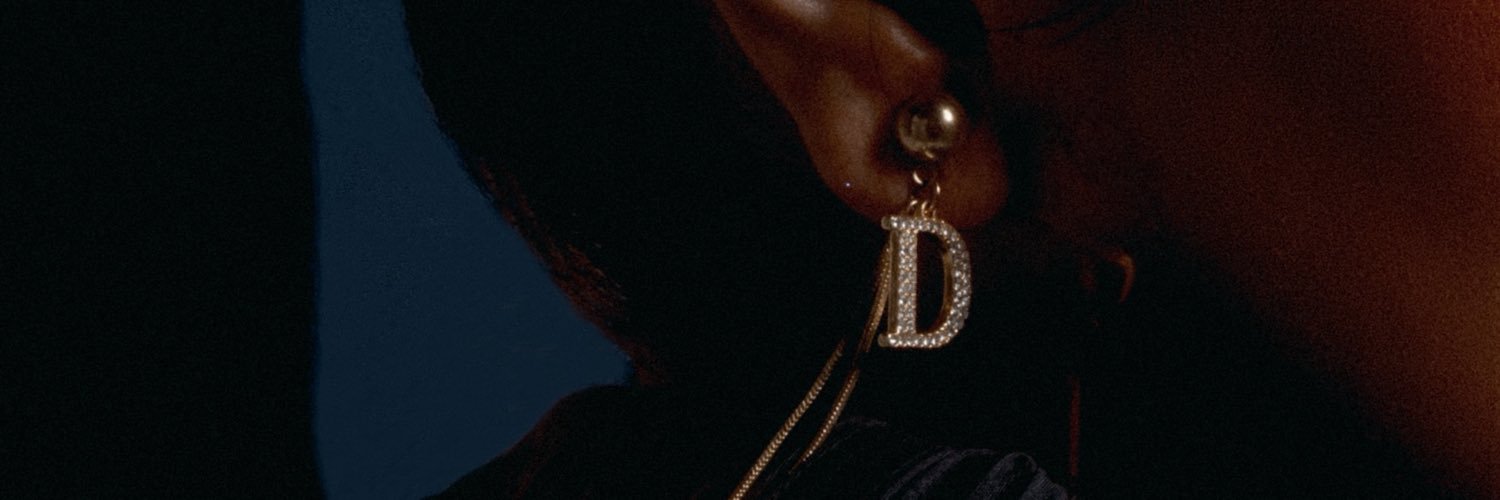 denise julia ♡'s banner