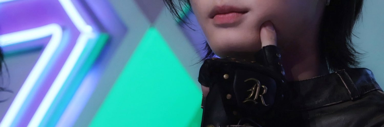 𝙊𝙢𝙊's banner