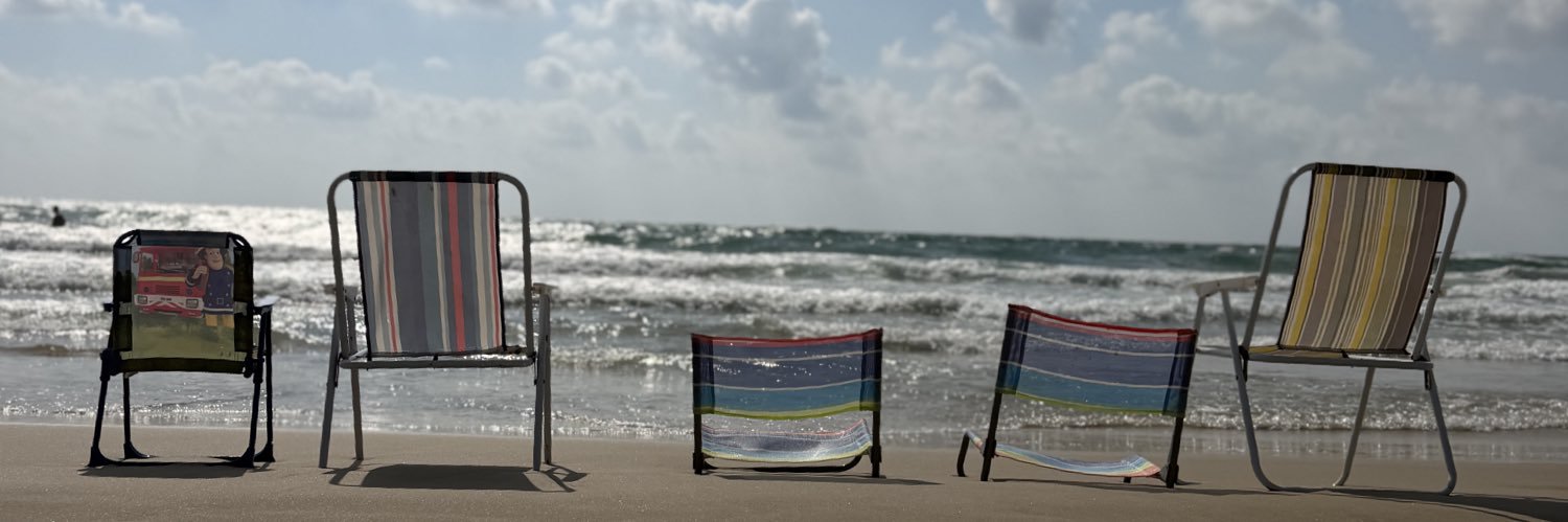פוטי's banner