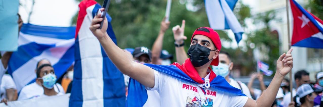 Alain Paparazzi Cubano's banner