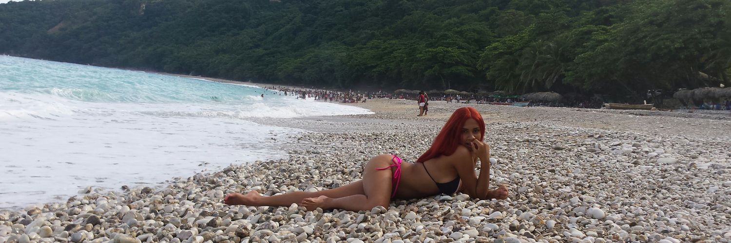 Vαℓєƞtιƞα 🧜🏻‍♀️🦅's banner