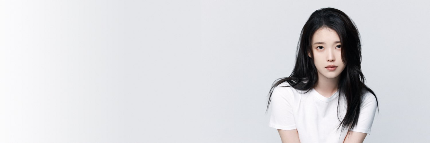 아이유(IU)'s banner
