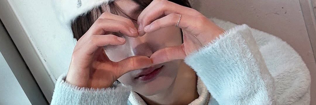 I stan meow's banner