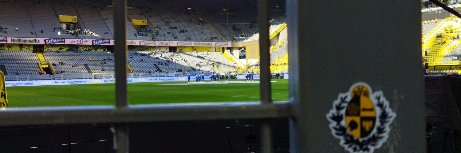 Dortmund Uruguay's banner