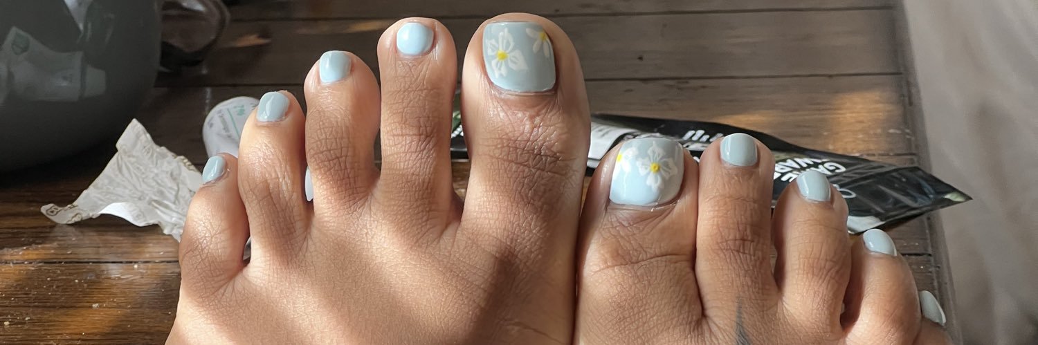 honeybee's banner