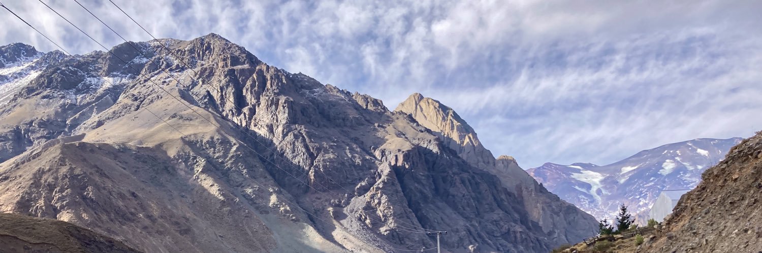 Bastián Olea 🌸's banner
