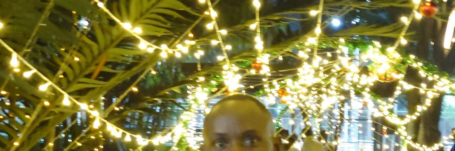 umuntu w' itara💡's banner