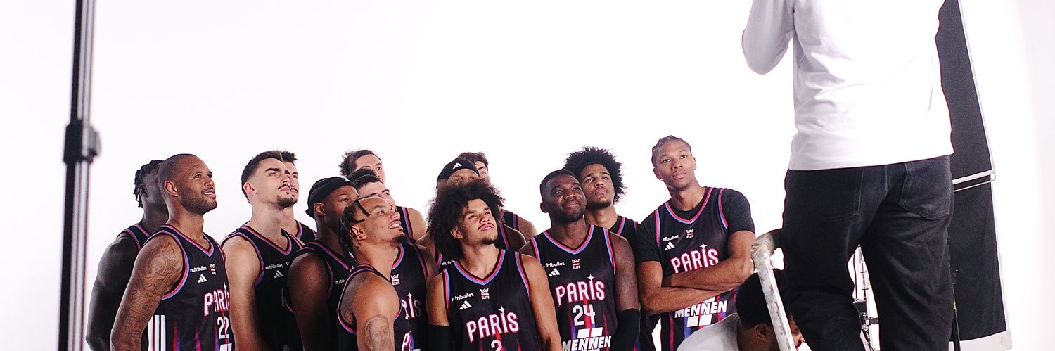 Paris Basketball's banner