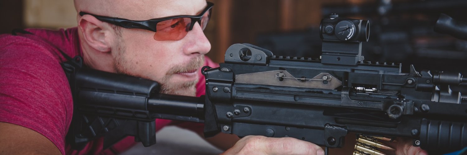 Mrgunsngear's banner