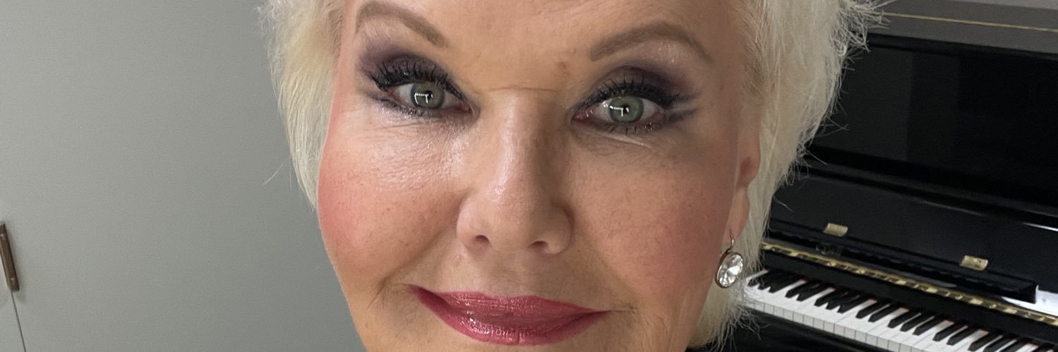 Karita Mattila 🏴‍☠️🇫🇮🇺🇸🇺🇦🇪🇺's banner