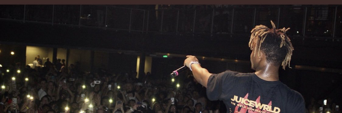 𝘤𝘭𝘪𝘱𝘻𝘻𝘺.'s banner
