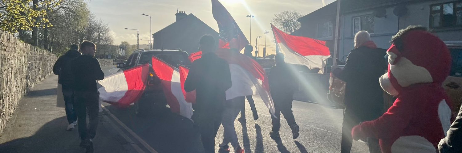 Bit O'Red Pod & Away Travel's banner