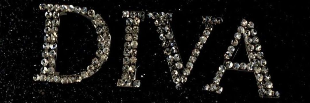 Isis 💋's banner