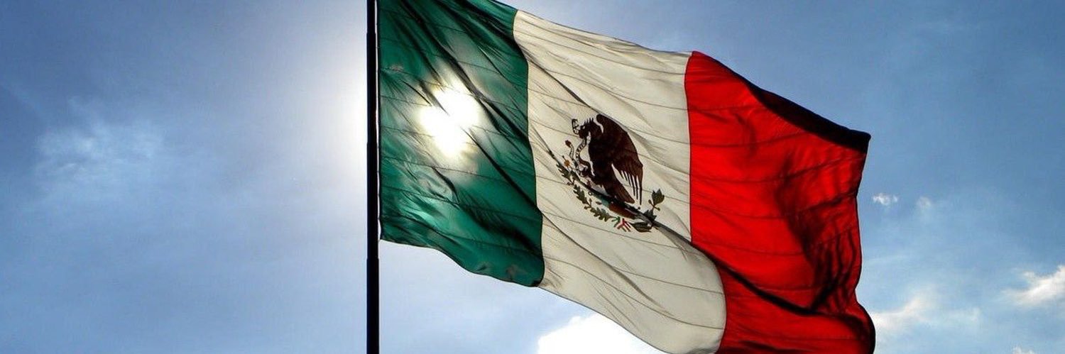 Salvador Cacho's banner