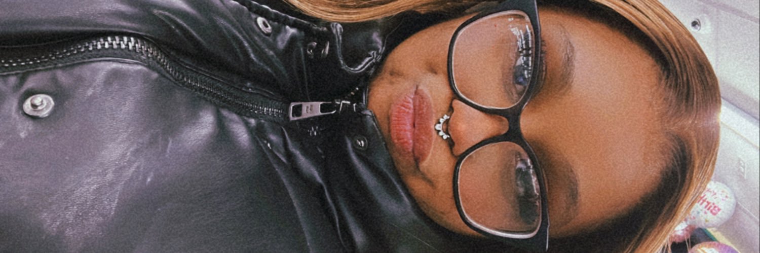 Kitten✨'s banner